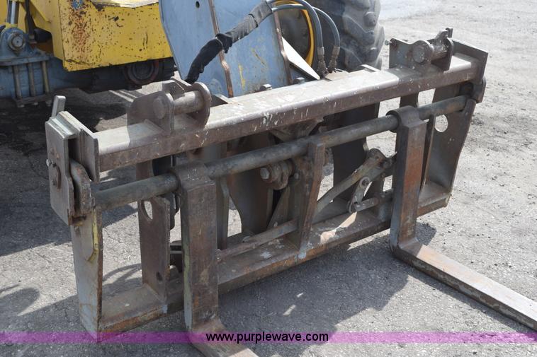 image for item L2568 1999 New Holland LM840 telehandler