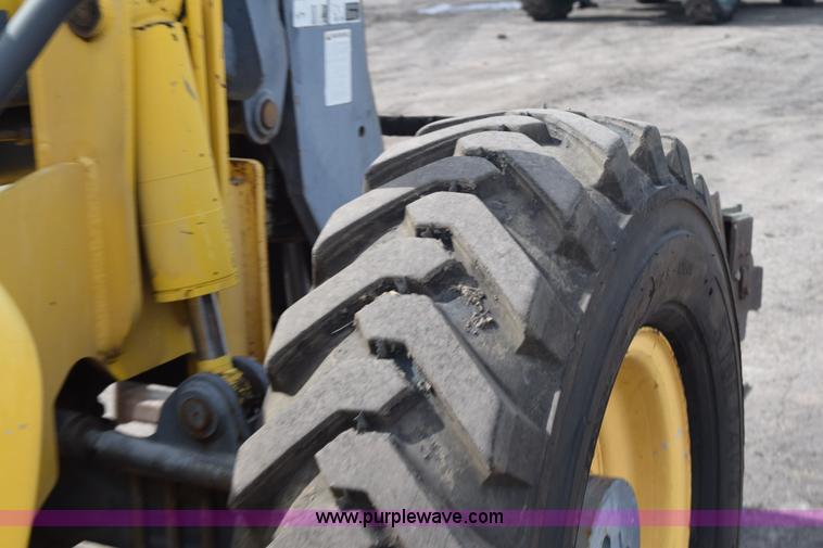 image for item L2568 1999 New Holland LM840 telehandler