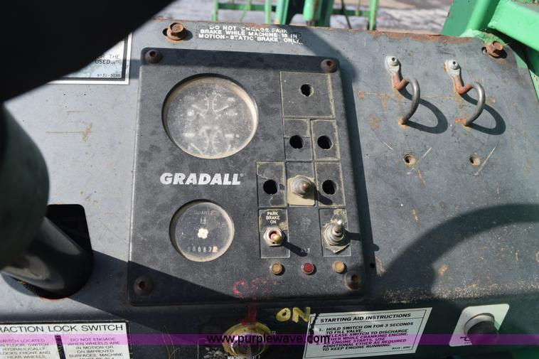 image for item L2575 Gradall 53406-42 telehandler