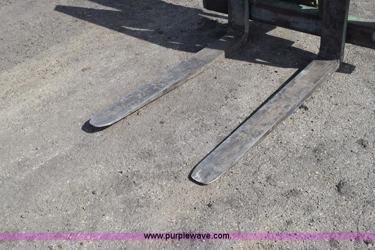 image for item L2575 Gradall 53406-42 telehandler