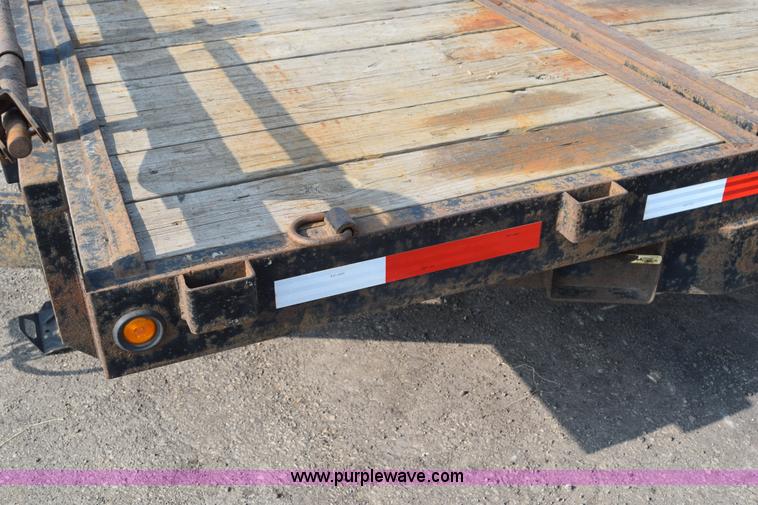 image for item L2576 2009 Tarnel equipment trailer