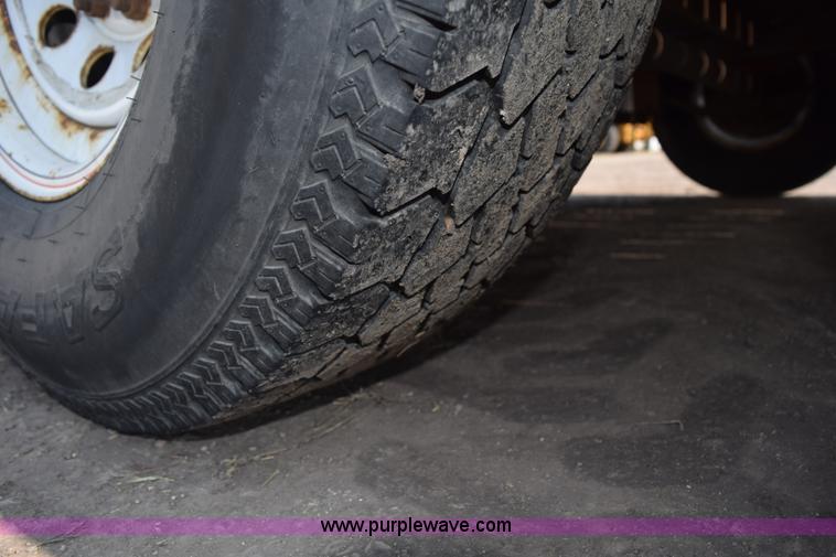 image for item L2576 2009 Tarnel equipment trailer