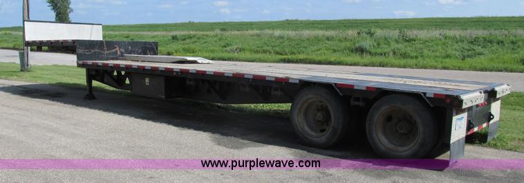 image for item L2630 1999 Trail King TK70LC5-402 equipment trailer