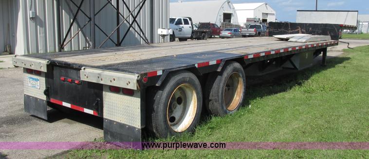 image for item L2630 1999 Trail King TK70LC5-402 equipment trailer