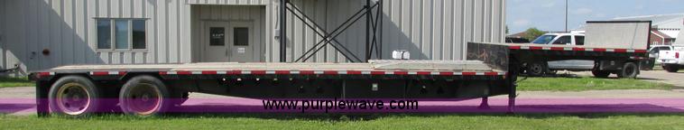 image for item L2630 1999 Trail King TK70LC5-402 equipment trailer
