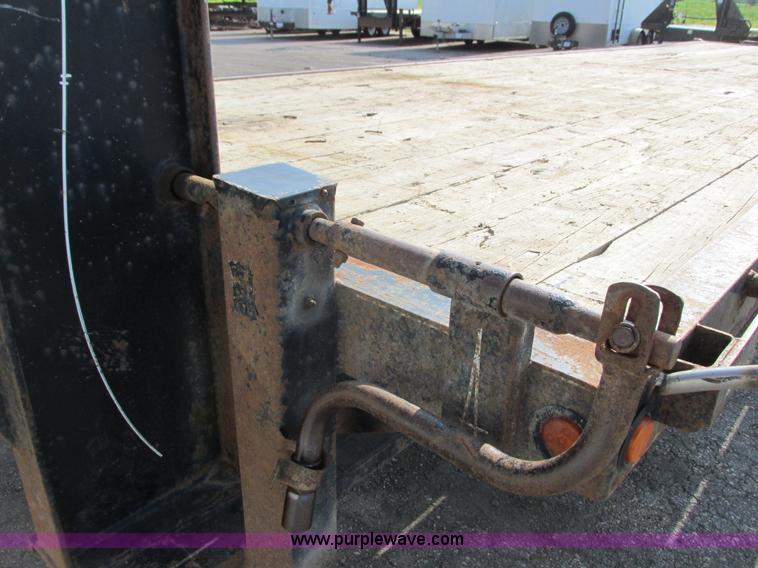 image for item L2635 2007 ABU 10234DG212 equipment trailer