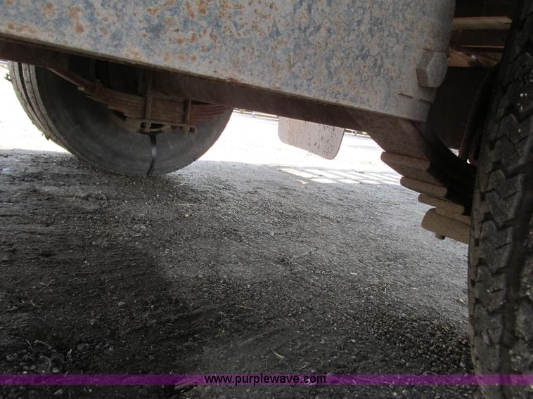 image for item L2635 2007 ABU 10234DG212 equipment trailer