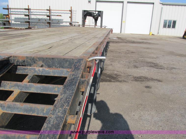 image for item L2635 2007 ABU 10234DG212 equipment trailer