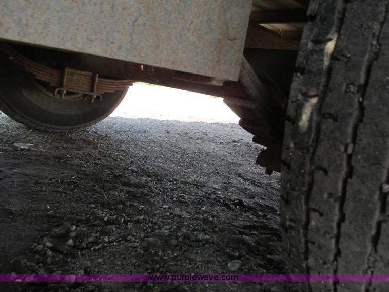 image for item L2635 2007 ABU 10234DG212 equipment trailer