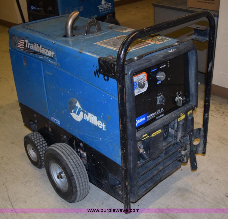 image for item L2642 Miller Trailblazer 275 DC welder