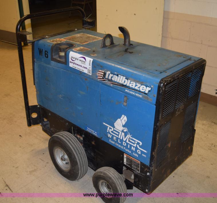 image for item L2642 Miller Trailblazer 275 DC welder