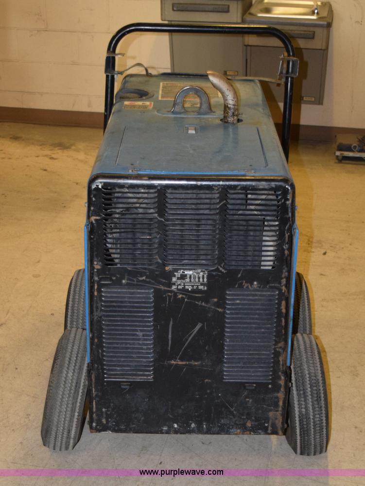 image for item L2643 Miller Trailblazer 275 DC welder
