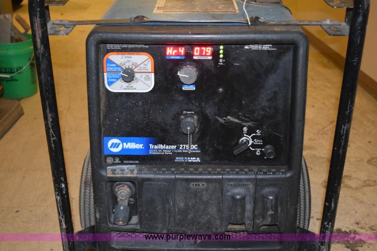 image for item L2644 Miller Trailblazer 275 DC welder