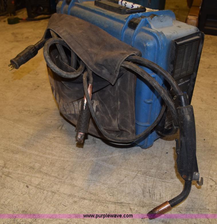 image for item L2648 Miller suitcase wire welder