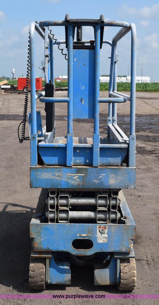 image for item L2650 Genie GS1730 scissor lift