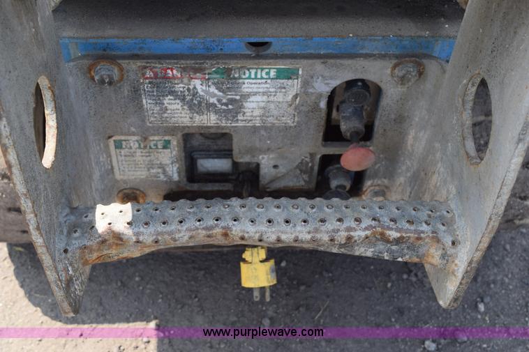 image for item L2650 Genie GS1730 scissor lift