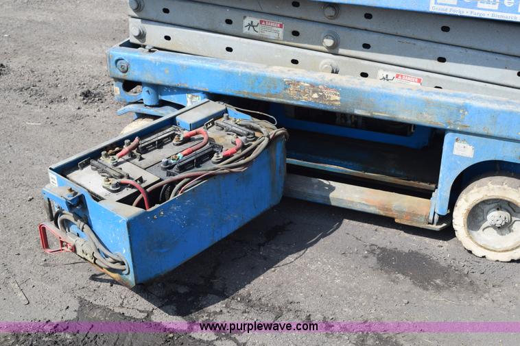image for item L2650 Genie GS1730 scissor lift