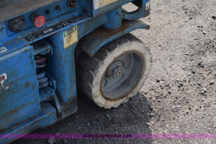 image for item L2650 Genie GS1730 scissor lift