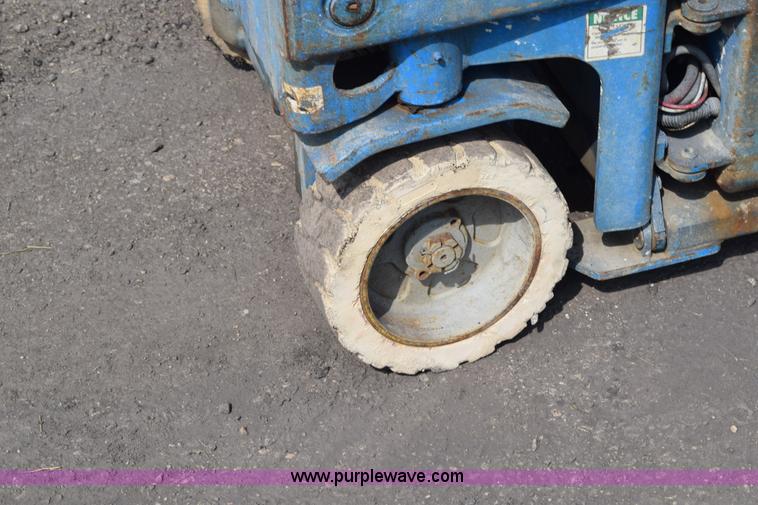 image for item L2650 Genie GS1730 scissor lift