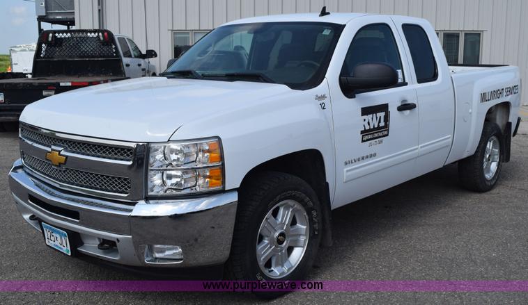 image for item L2651 2012 Chevrolet Silverado 1500 Ext. Cab pickup truck