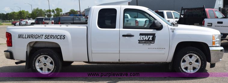 image for item L2651 2012 Chevrolet Silverado 1500 Ext. Cab pickup truck