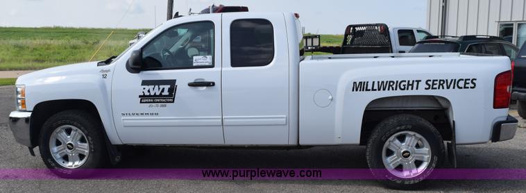 image for item L2651 2012 Chevrolet Silverado 1500 Ext. Cab pickup truck
