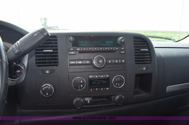 image for item L2651 2012 Chevrolet Silverado 1500 Ext. Cab pickup truck