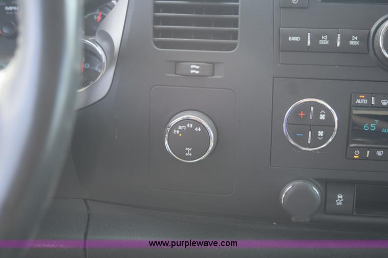 image for item L2651 2012 Chevrolet Silverado 1500 Ext. Cab pickup truck