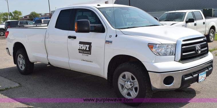 image for item L2653 2013 Toyota Tundra double cab pickup truck