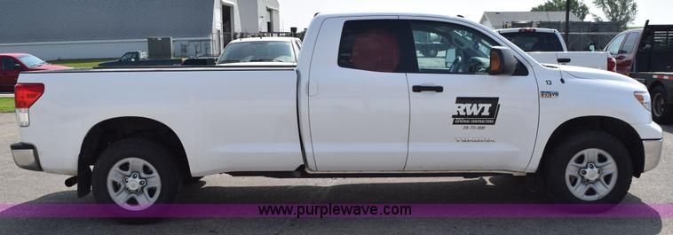 image for item L2653 2013 Toyota Tundra double cab pickup truck