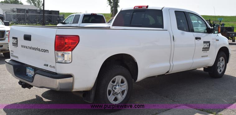 image for item L2653 2013 Toyota Tundra double cab pickup truck