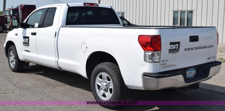 image for item L2653 2013 Toyota Tundra double cab pickup truck