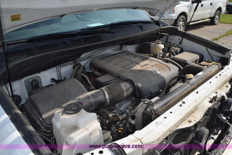 image for item L2653 2013 Toyota Tundra double cab pickup truck