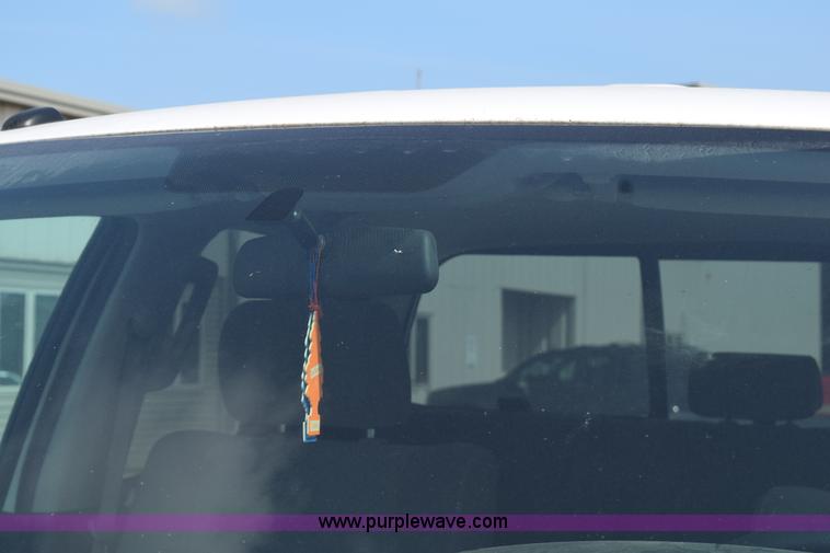 image for item L2653 2013 Toyota Tundra double cab pickup truck