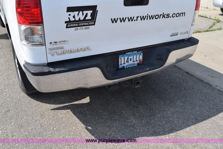 image for item L2653 2013 Toyota Tundra double cab pickup truck