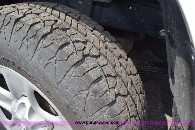 image for item L2653 2013 Toyota Tundra double cab pickup truck