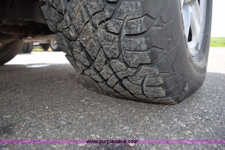 image for item L2653 2013 Toyota Tundra double cab pickup truck