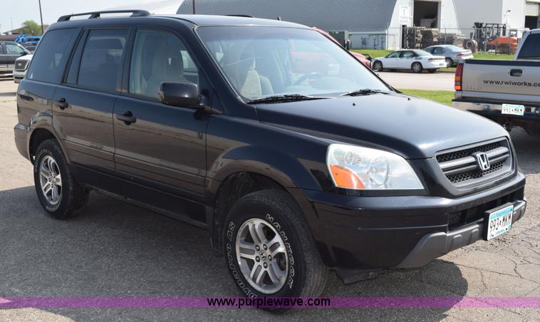 image for item L2654 2004 Honda Pilot EX SUV