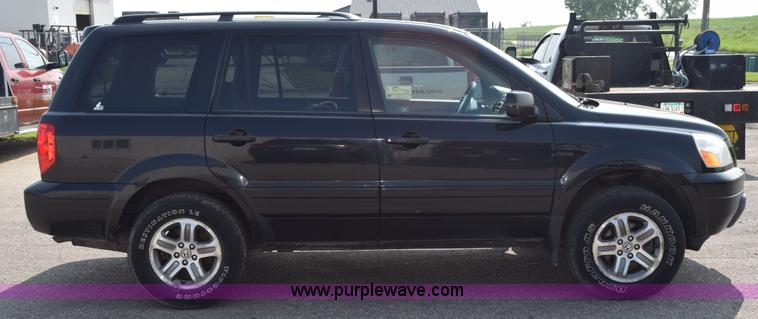 image for item L2654 2004 Honda Pilot EX SUV