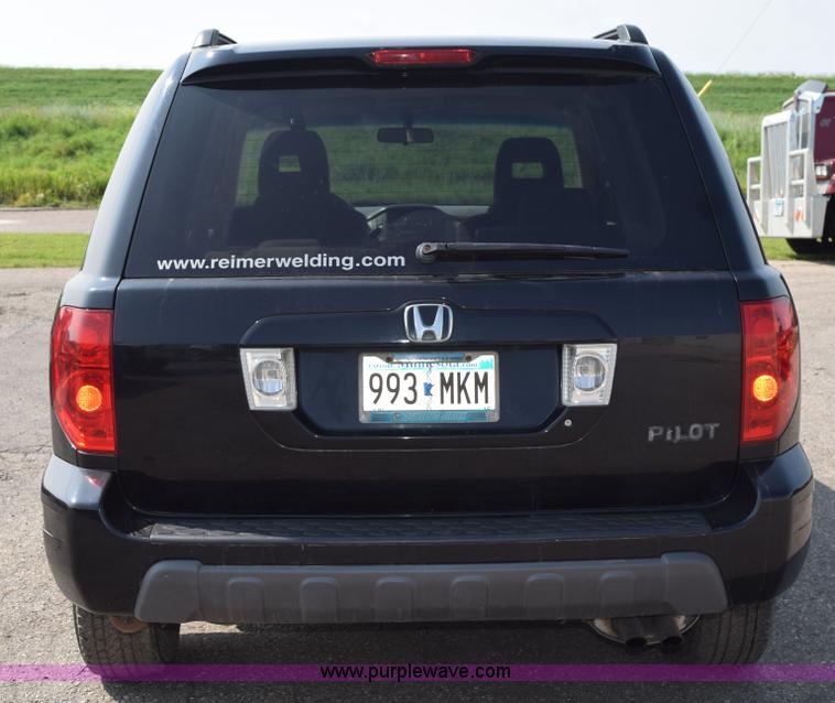 image for item L2654 2004 Honda Pilot EX SUV