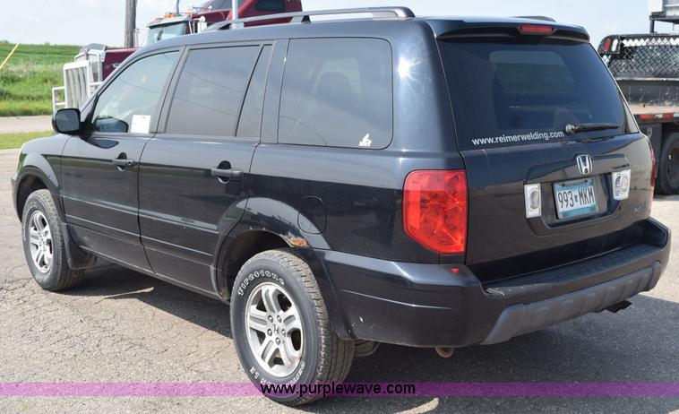 image for item L2654 2004 Honda Pilot EX SUV