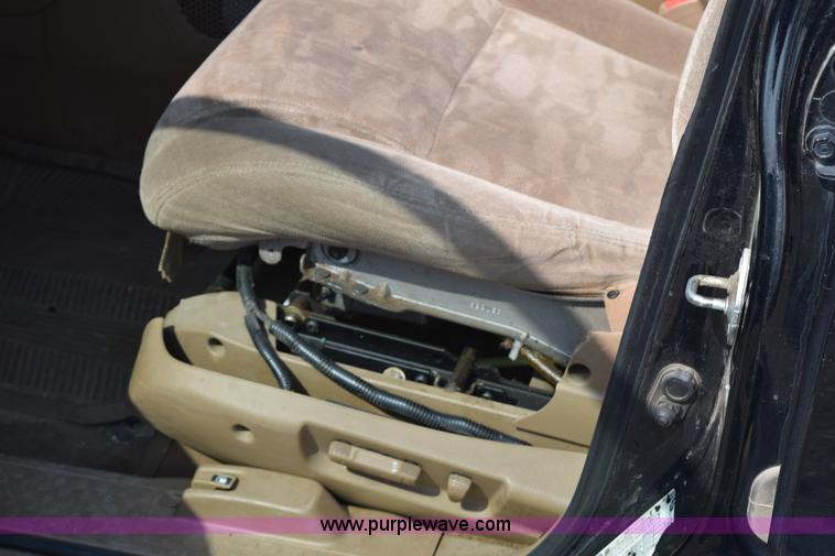 image for item L2654 2004 Honda Pilot EX SUV