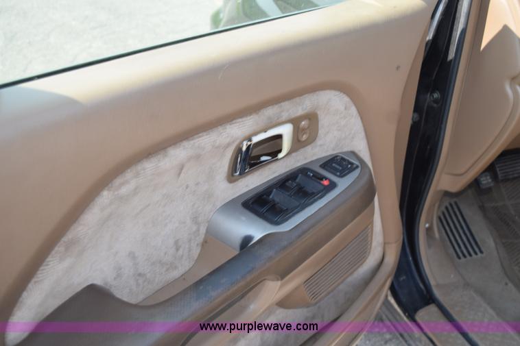 image for item L2654 2004 Honda Pilot EX SUV