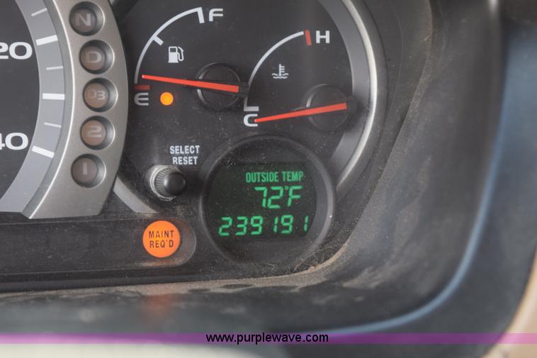 image for item L2654 2004 Honda Pilot EX SUV