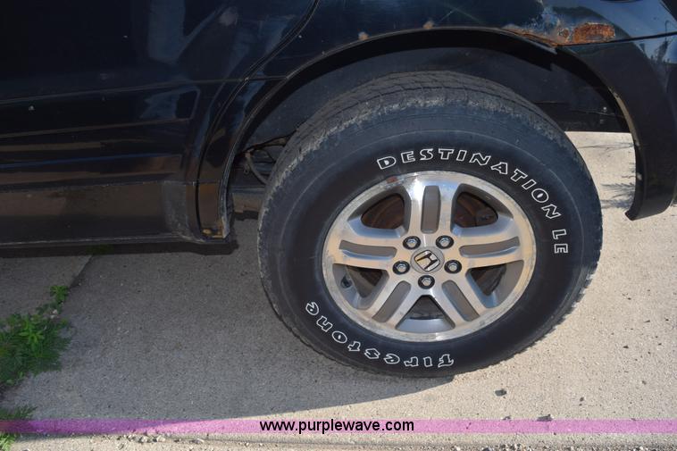 image for item L2654 2004 Honda Pilot EX SUV