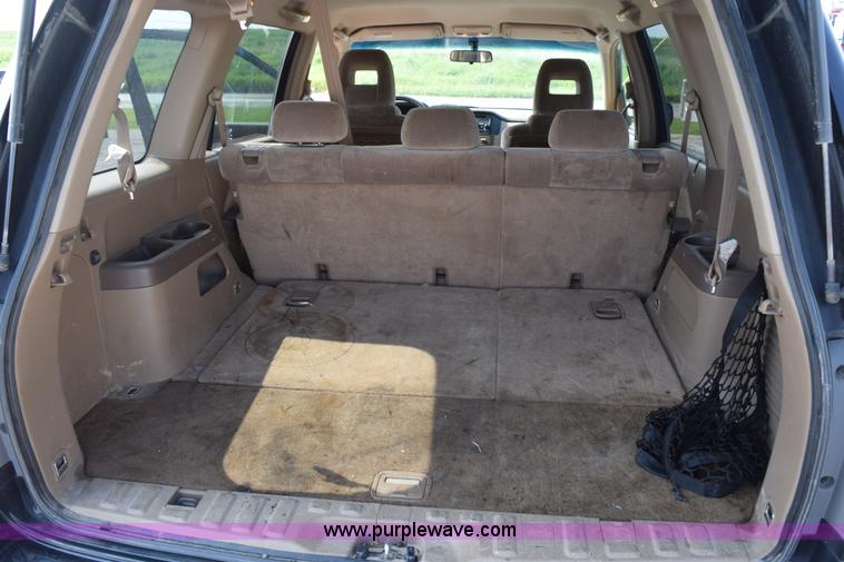 image for item L2654 2004 Honda Pilot EX SUV