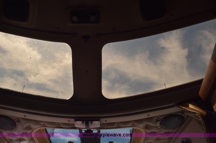 image for item L2655 2001 Kenworth W900L semi truck