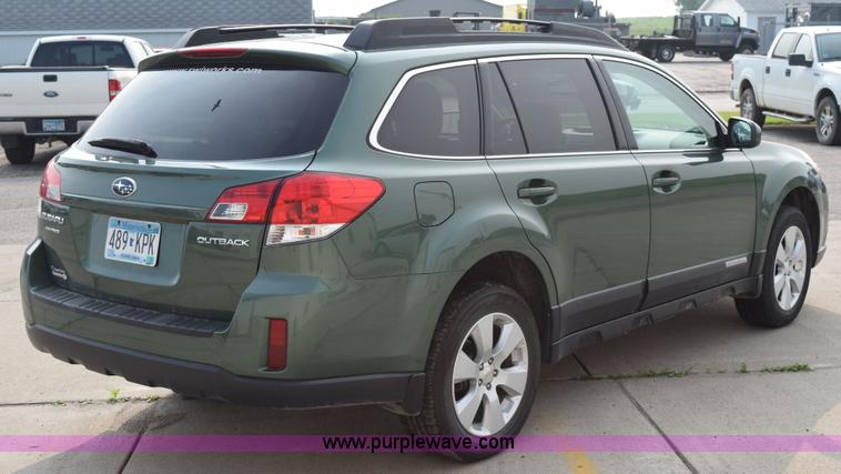 image for item L2656 2011 Subaru Outback