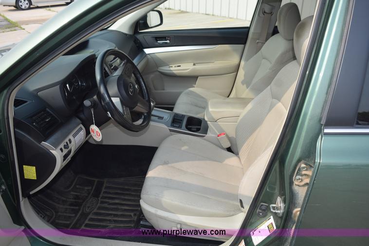 image for item L2656 2011 Subaru Outback