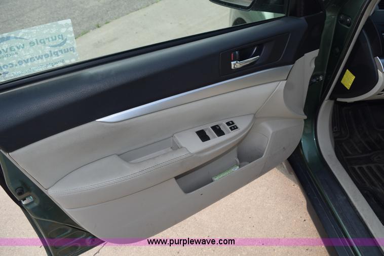 image for item L2656 2011 Subaru Outback